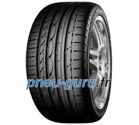 225/65 R17 102H Pneu Été YOKOHAMA BluEarth-XT AE61 Hors route