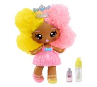 Yummiland Large Doll - Nia Candy Fluff - Comprend 1 Poupée, 1 Brillant à Lèvres Parfumé DIY, 1 Tenue et des Cheveux Personnalisables, pour Enfants de 4 Ans et Plus