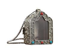 YUSSEQDD Boîte Gawu tibétaine ouverte contenant des amulettes et des reliques bouddhistes, idéale pour pendentifs et talismans protecteurs. Collection de bijoux et objets de décoration liés