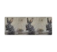 YYHHAOFA Tapis de souris extra large imprimé petit lapin gris marchant sur une flaque d'eau, clavier de jeu antidérapant, version épaisse, 30,5 x 80 cm