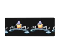 YYHWHJDE Hippo Crossing The Bridge Picture Tapis de souris extra large pour bureau d'ordinateur Clavier de jeu antidérapant Version épaisse 30,5 x 80 cm