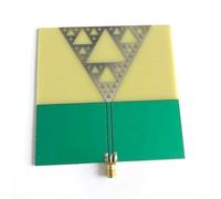 Zilimontt Panneau module RF avec interface UWB Fractal, Interface, PCB et Construction Métallique, Taille 98 x 98 mm, Léger 35 g, Multi-bande et Design Miniaturisé pour