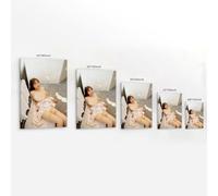 ZOZO HOUSE Poster décoratif Nude Model Girl Lying on The Ground 30 x 45 cm