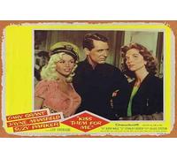 Zuhhgii Carte de lobby originale rétro classique « Kiss them for me » - 4 Cary Grant Jayne Mansfield Ray Walston Suzy Parker - Décoration murale vintage - Plaque en métal pour cadeau karaoké Man Cave
