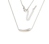 ZYKEJJDDAK Collier ras du cou élégant avec pendentif en forme de nœud géométrique simple et chaîne réglable, 1.95x1.95in, Acier inoxydable, Pas de gemme